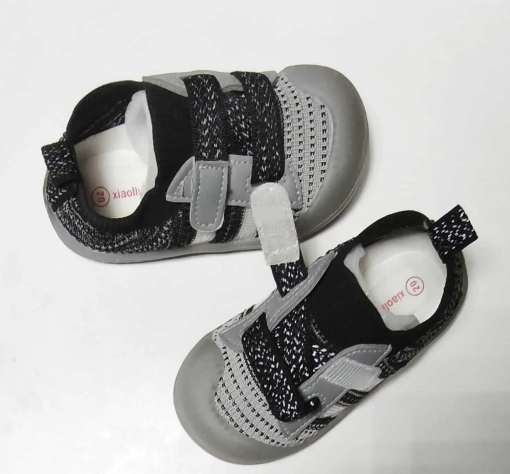 Dětské první botičky "First Steps" s reflexními prvky a anatomickou vložkou - ŠEDOČERNÉ - (18-24m)