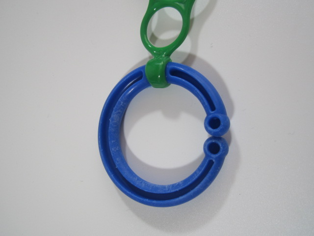 Řetízek na hračky s úchyty O-links