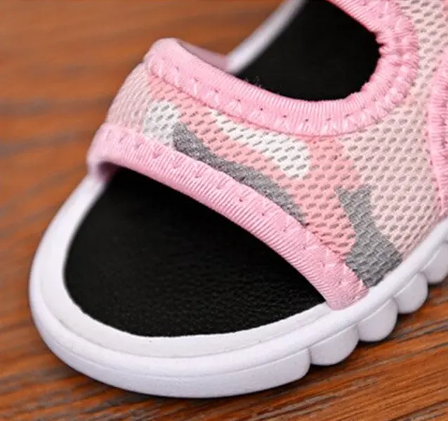 Maskáčové sandálky - RŮŽOVÉ (2-3 roky)