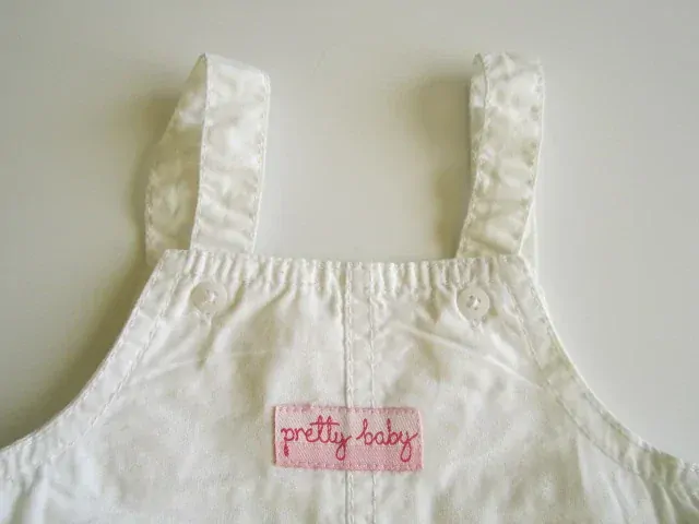 Kraťáskové lacláčky