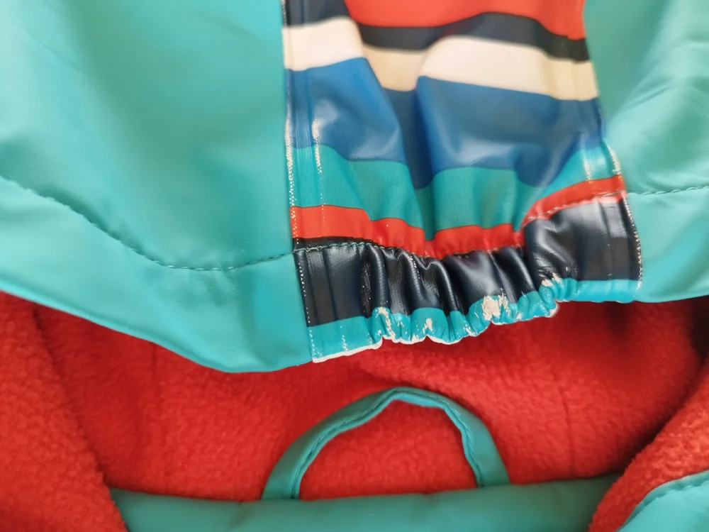 Bundička s kapucí do deště 