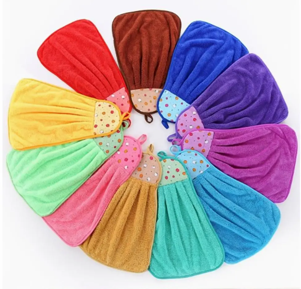 Ručník do školky - JABLÍČKO - červený