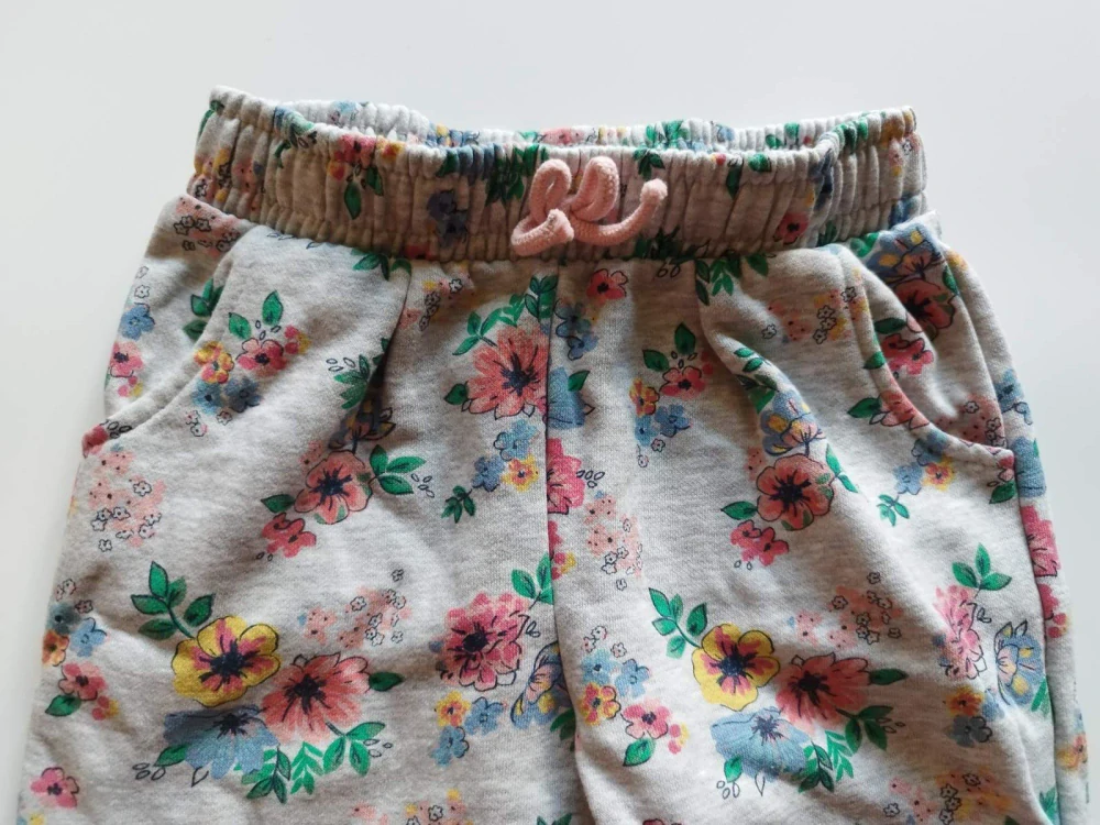 Zateplené tepláky (3-4 roky)