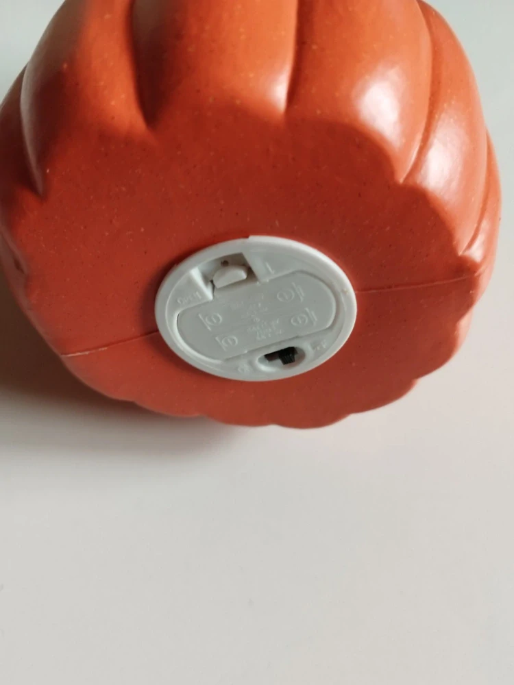 LED lampa na HALLOWEEN - DÝNĚ - Oranžová