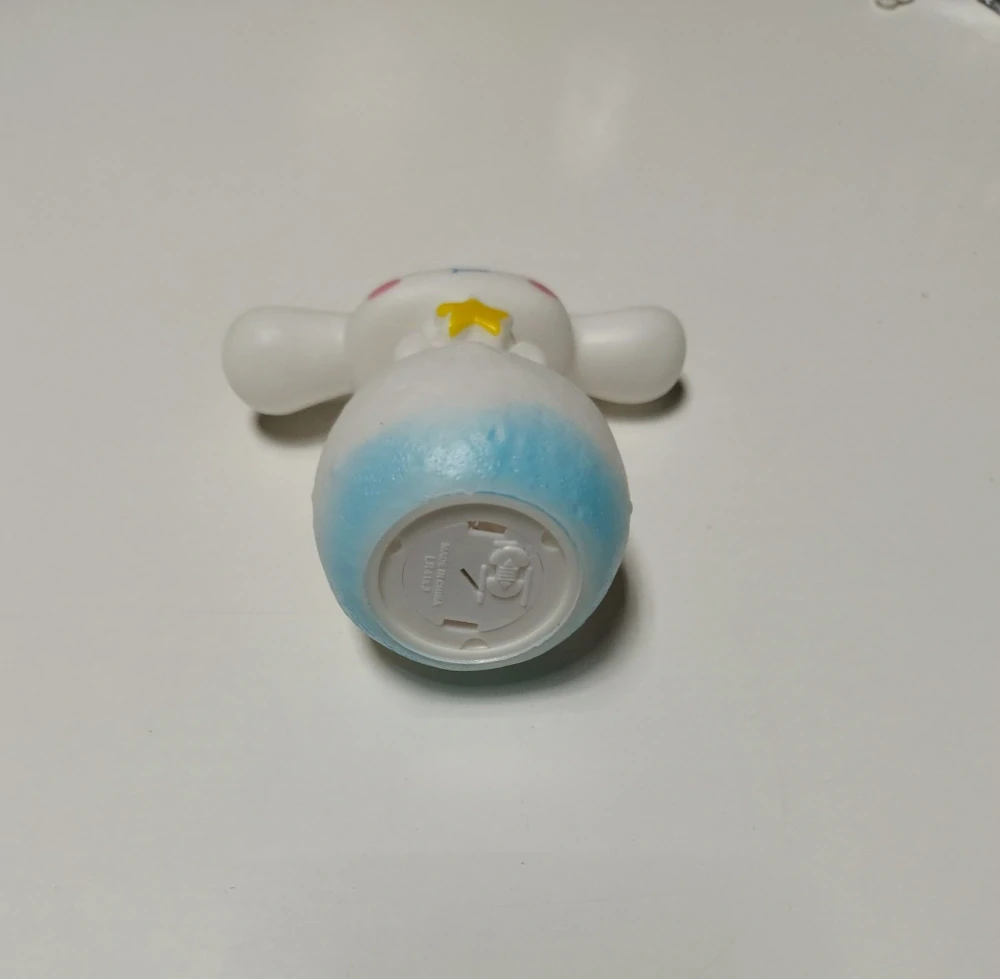 Noční světlo - POHÁDKA SANRIO - CINAMONROLL - MĚSÍC