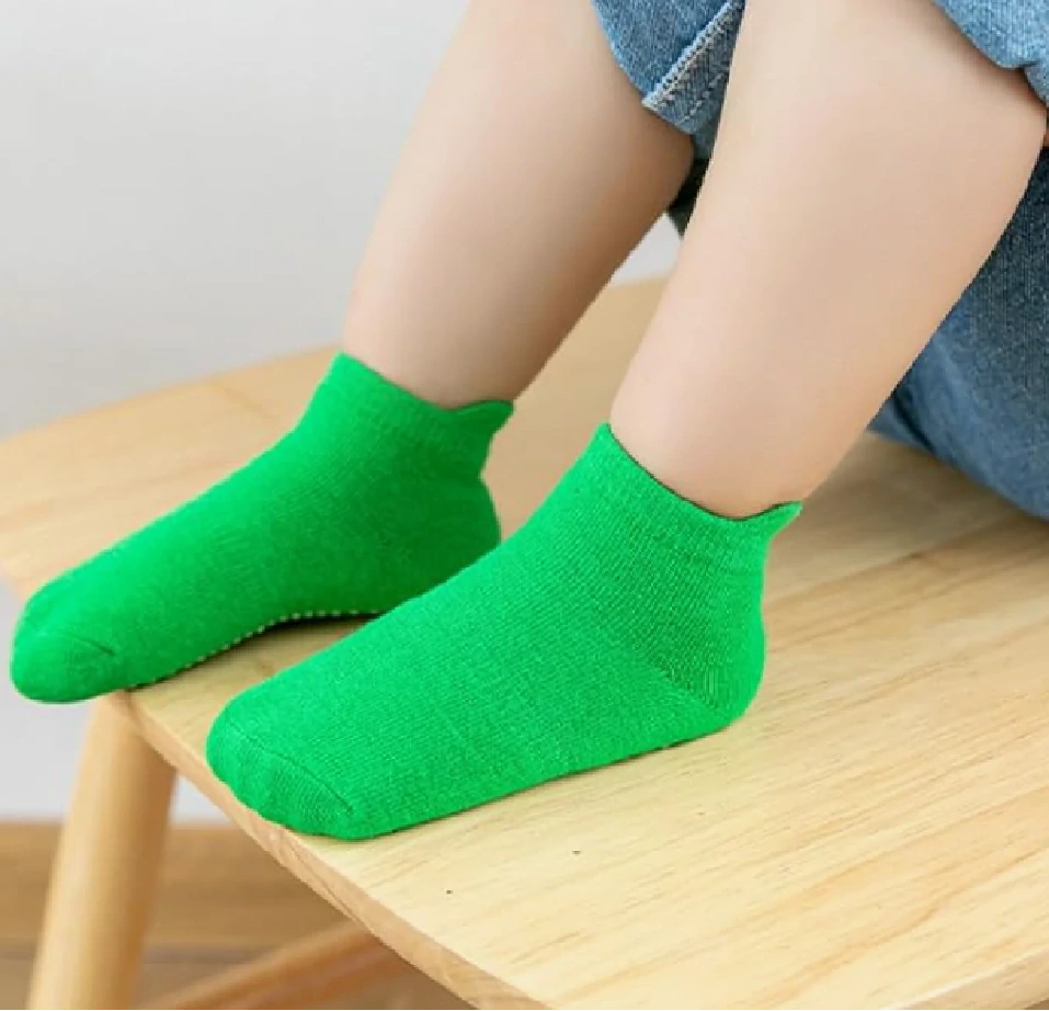 Protiskluzové ponožky - ČERVENÉ (8-10 let) 