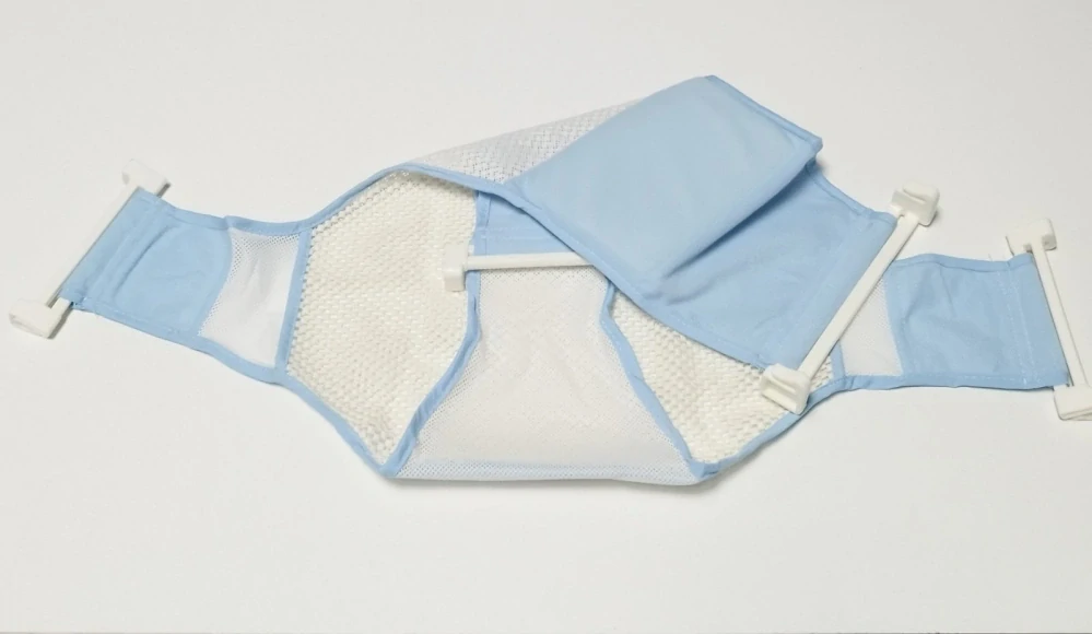 Síťované lehátko do vaničky - MODRÉ