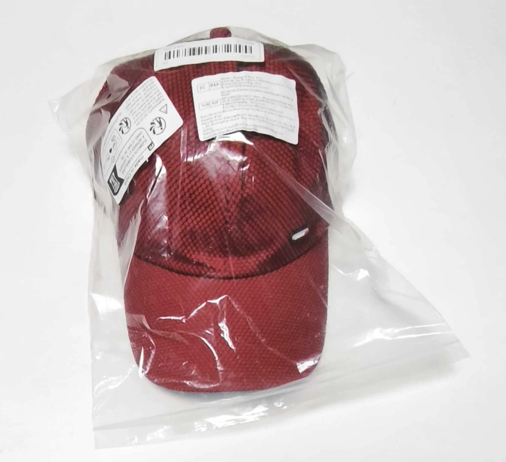 Stylová kšiltovka pro děti i dospělé s černou síťkou – ČERVENÁ (od 7 let)