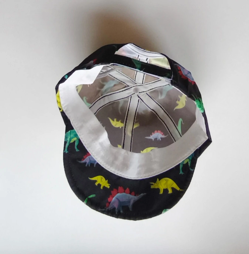 Dětská kšiltovka s dinosaury - DINO - ČERNÁ (12 m)