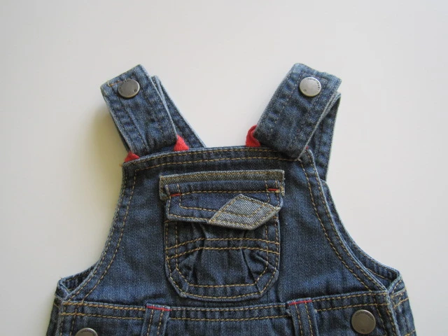 Džínové lacláčky