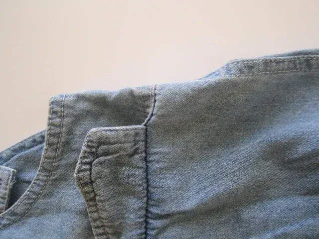 Kraťáskové džínové lacláčky