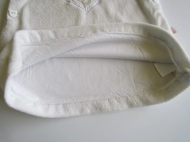 Teplé šatičky bez rukávů 