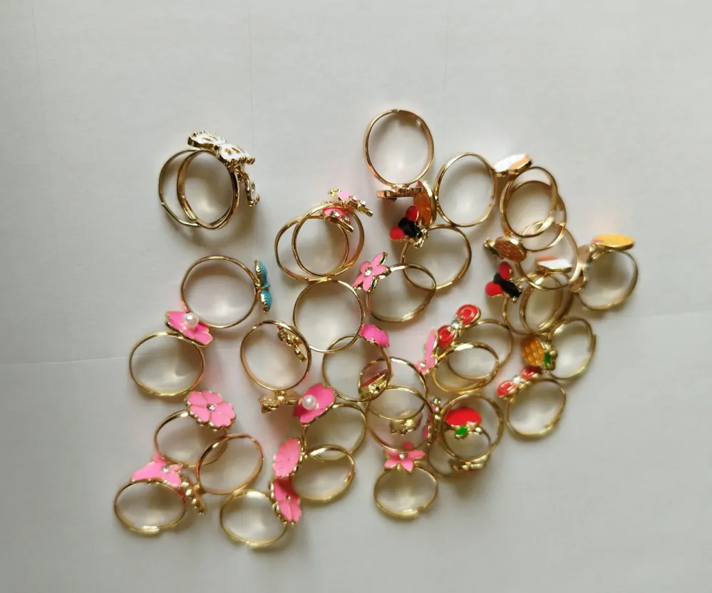 Nastavitelný prstýnek - ZLATÝ 22 - (S) 