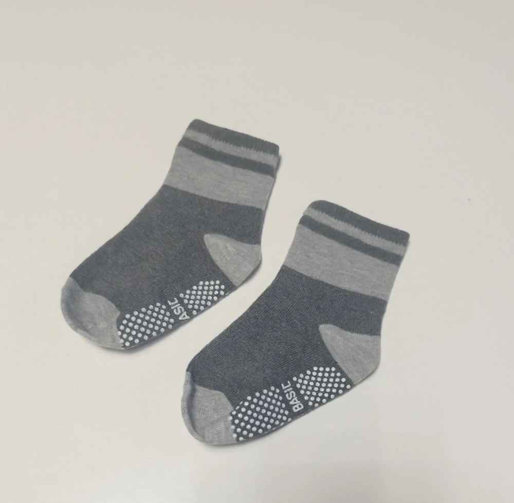 Protiskluzové ponožky - (12-36m) M - (C)