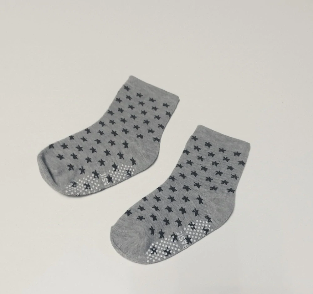 Protiskluzové ponožky - (12-36m) M - (L)