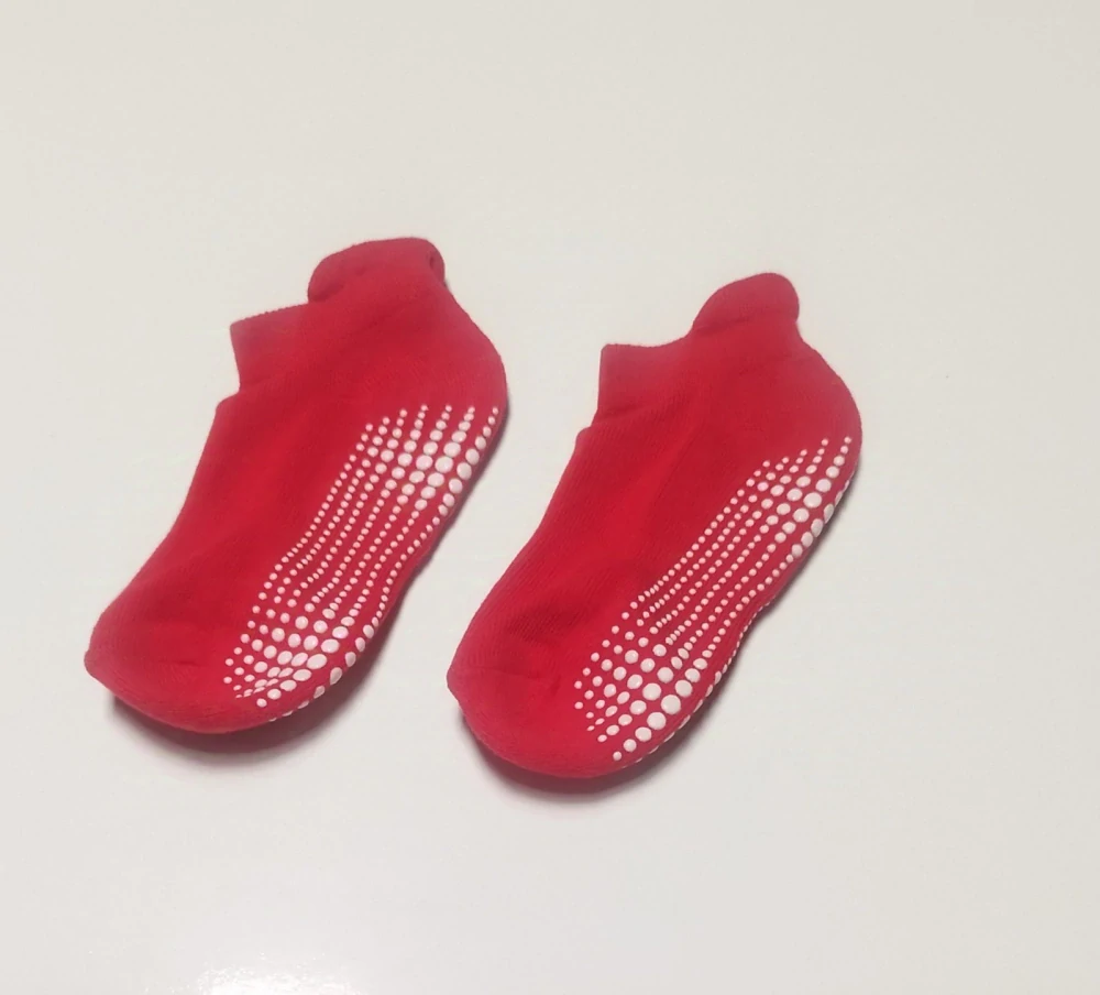 Protiskluzové ponožky - ČERVENÉ (8-10 let) 