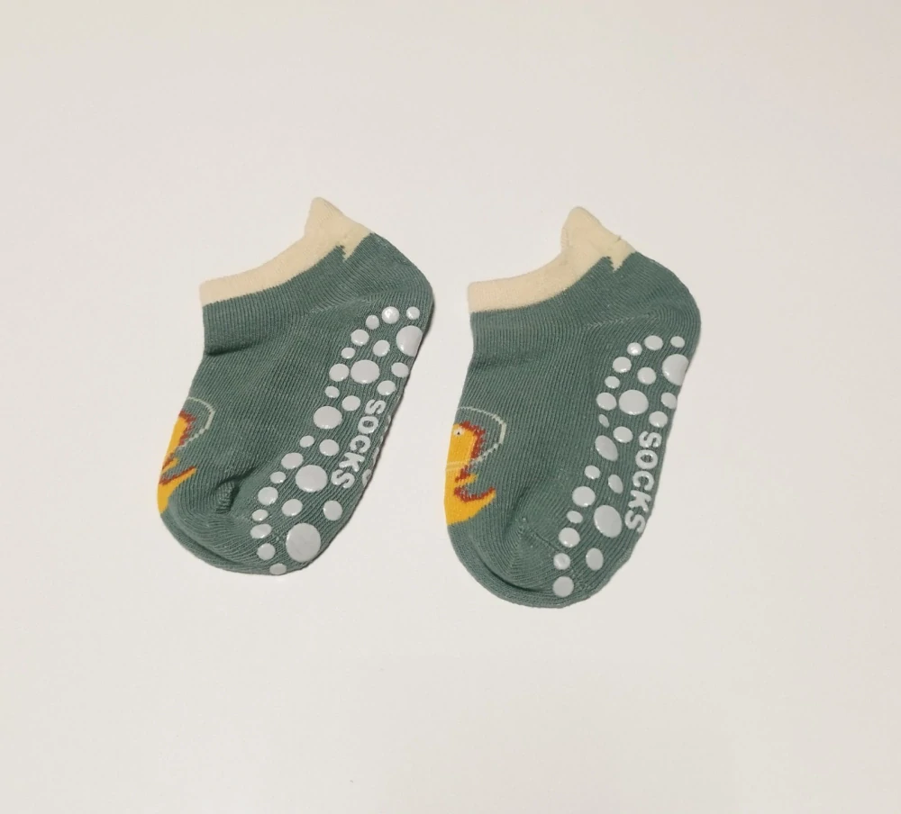Protiskluzové ponožky - ZELENÉ - DINOSAURUS - (12-36 m) M