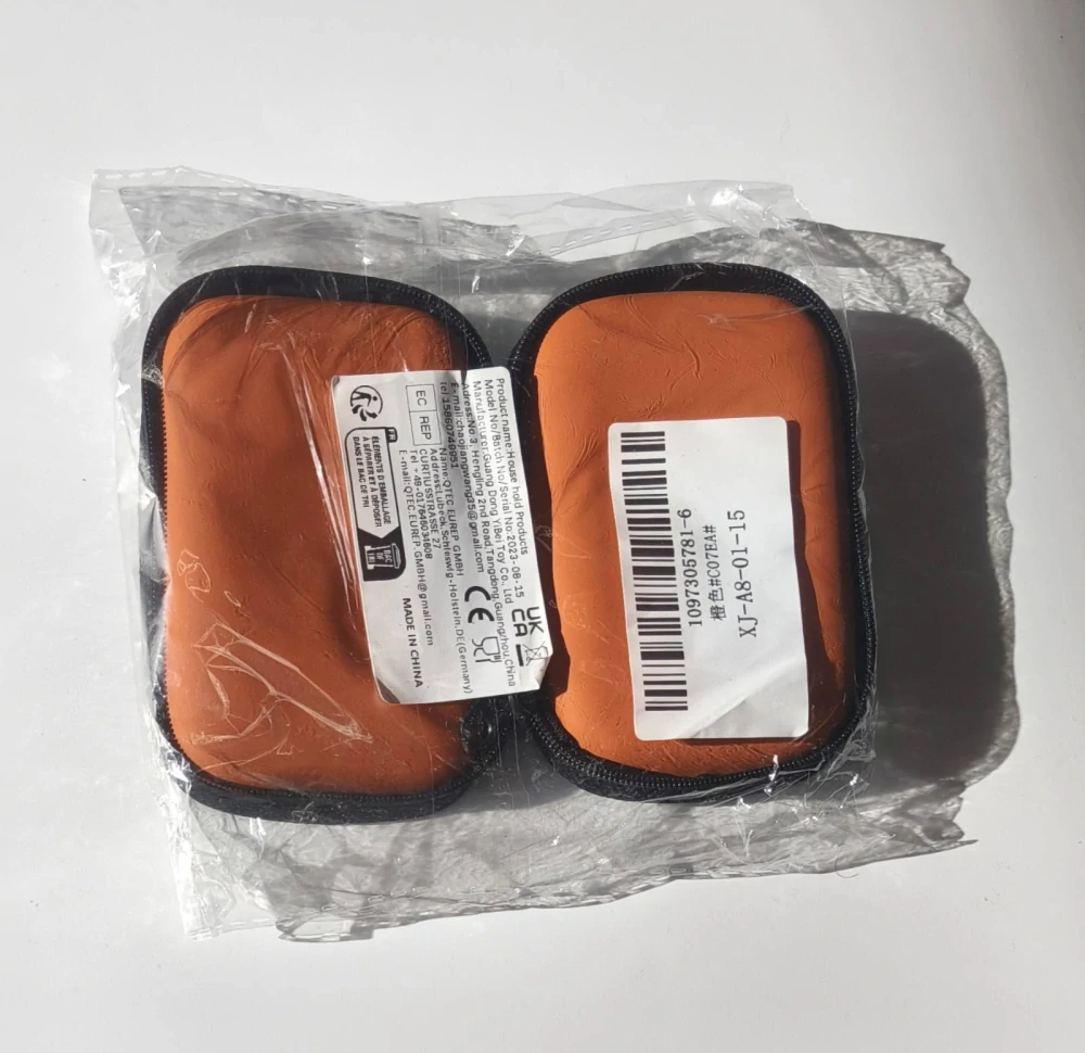 Malé univerzální pouzdro - ORANŽOVÉ