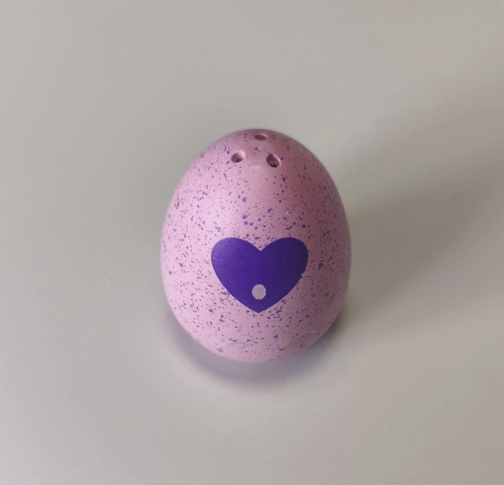 Sběratelské mini vajíčko HATCHIMALS - SEASON 1 - FIALOVÉ