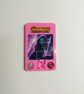 Kapesní posunovací puzzle 4 x 4 - AVENGERS - Gamora - růžové