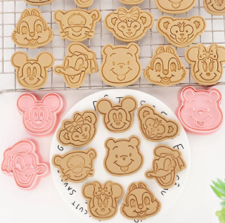 3D vykrajovátka na sušenky - DISNEY - 8 ks