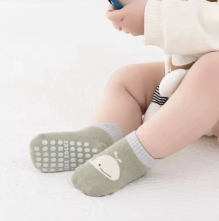 Protiskluzové ponožky - KHAKI - VELRYBA (12-36 m) M